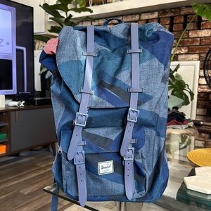 Herschel Little America